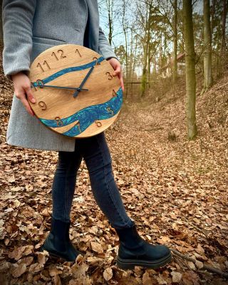 Nádherný den strávený v přírodě🍂🍁 na fotce jsou k vidění úžasné dubové hodiny.✨ Milujeme tyto chvíle klidu a spojení s...